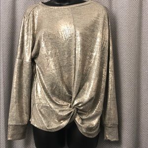 Fourteenth place crew neck gold Blouse